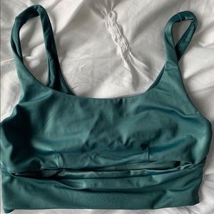 SOLD - Alo Yoga slit bra